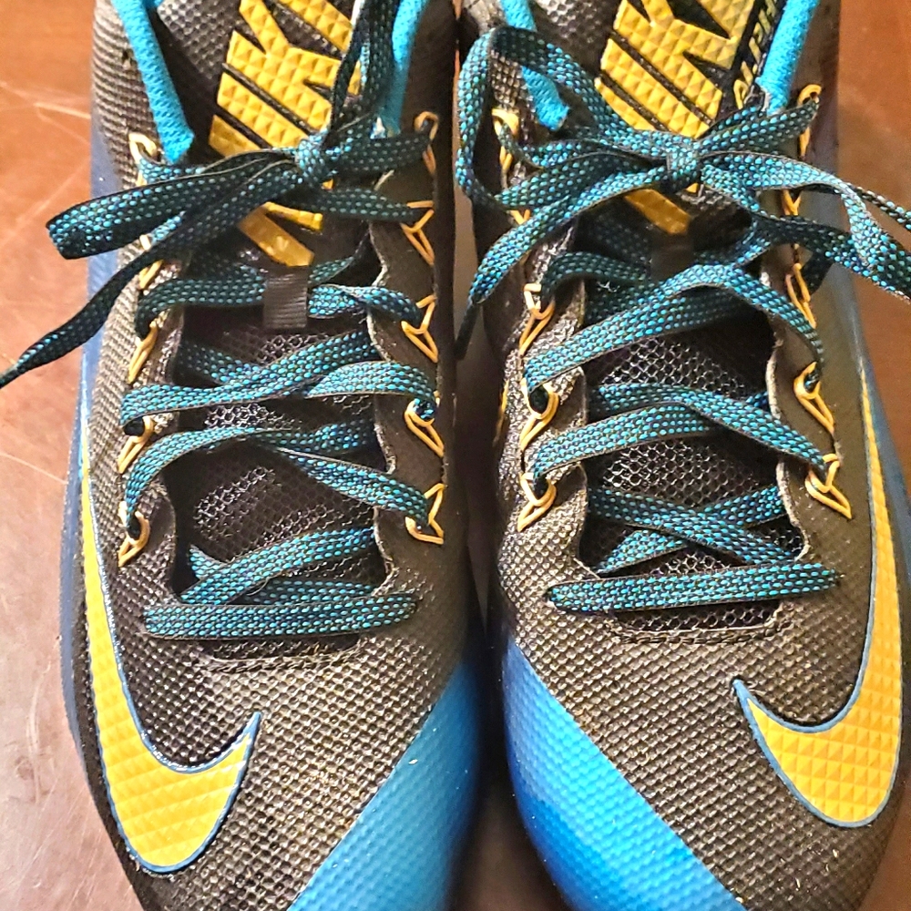 Size 15 football cleats